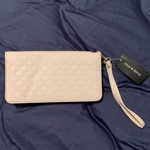 Jane & Berry Wristlet